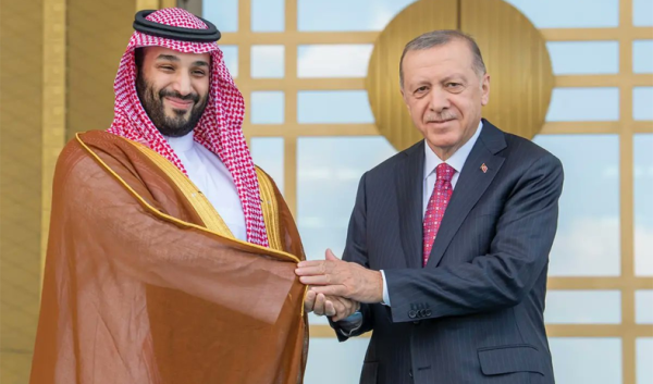 ولي العهد السعودي يبحث هاتفيا مع الرئيس التركي تطورات الأوضاع في المنطقة ولي العهد السعودي يبحث هاتفيا مع الرئيس التركي تطورات الأوضاع في المنطقة