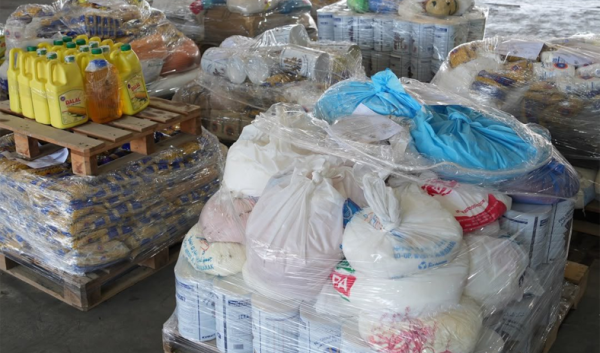جمارك الكويت إحباط تهريب 2236 صنفا من المواد التموينية محم لة في 6 حاويات إلى سريلانكا جمارك الكويت إحباط تهريب 2236 صنفا من المواد التموينية محم لة في 6 حاويات إلى سريلانكا