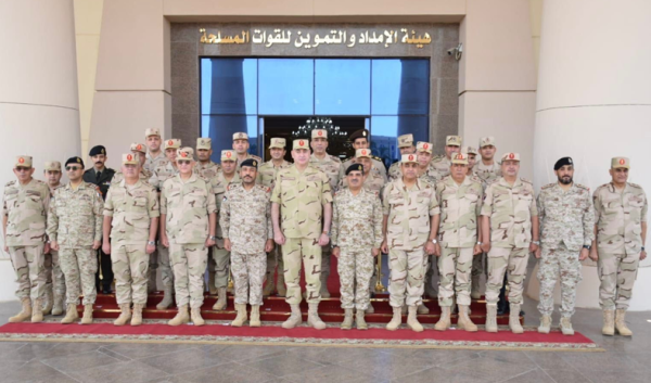 معاون رئيس الأركان يترأس وفد الجيش الكويتي في اجتماع لجنة التعاون الكويتية المصرية