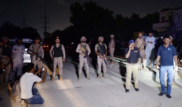 مقتل 16 جنديا باكستانيا في كمين استهدف قافلة عسكرية ببلوشستان مقتل 16 جنديا باكستانيا في كمين استهدف قافلة عسكرية ببلوشستان