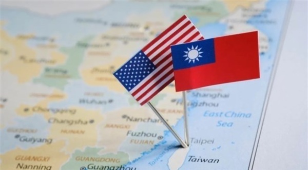الصين تقول إن الولايات المتحدة تلعب بالنار في ملف تايوان