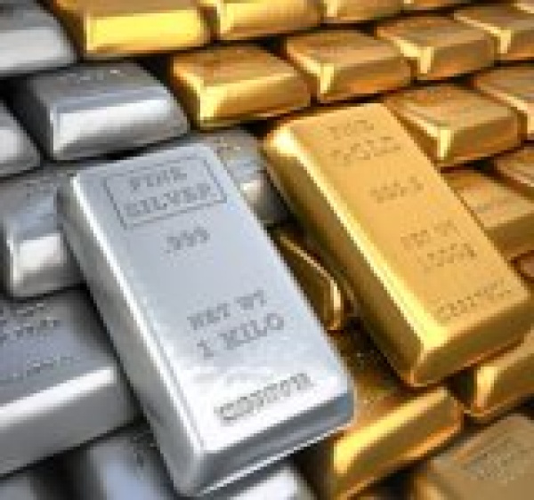 ارتفاع أسعار الذهب والفضة مع هبوط النفط وتراجع مخاوف الفائدة
