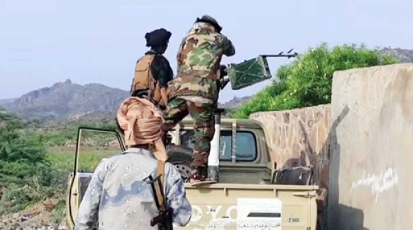الجيش اليمني يسيطر على المزيد من المواقع في تعز الجيش اليمني يسيطر على المزيد من المواقع في تعز