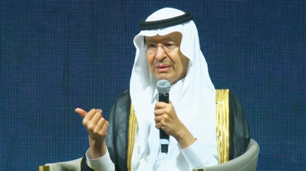 وزير الطاقة عودة ضخ 5 8 مليون برميل نفط عبر خط شرق غرب وزير الطاقة عودة ضخ 5 8 مليون برميل نفط عبر خط شرق غرب