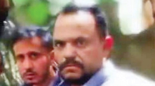 الجيش اليمني يأسر القيادي الحوثي مهيوب الجيش اليمني يأسر القيادي الحوثي مهيوب