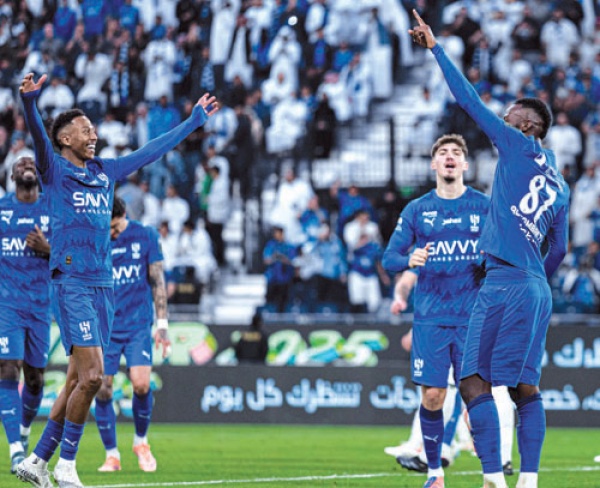 الهلال لتأكيد الصدارة يواجه الفتح والشباب يصطدم بالأهلي وأبها في ورطة الاتحاد الهلال لتأكيد الصدارة يواجه الفتح والشباب يصطدم بالأهلي وأبها في ورطة الاتحاد