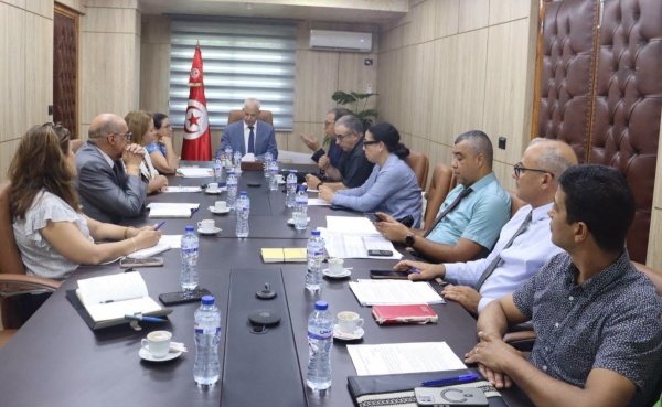 وزارة التجارة دراسة حول تشكل الأسعار ومسالك توزيع منتجات الفلاحة والصبد البحري وزارة التجارة دراسة حول تشكل الأسعار ومسالك توزيع منتجات الفلاحة والصبد البحري
