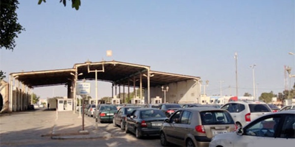 بن قردان لليوم الثاني على التوالي ازدحام شديد بمعبر رأس جدير بن قردان لليوم الثاني على التوالي ازدحام شديد بمعبر رأس جدير