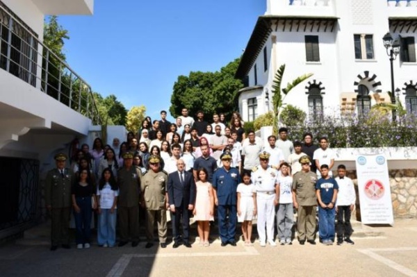 وزارة الدفاع الوطني تحتفي بيوم العلم وتكر م المتفوقين من أبناء منتسبيها وزارة الدفاع الوطني تحتفي بيوم العلم وتكر م المتفوقين من أبناء منتسبيها
