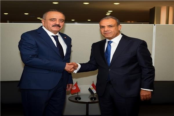 وزير الخارجية يلتقي نظيره المصري على هامش أعمال الجمعية العامة للأمم المتحدة وزير الخارجية يلتقي نظيره المصري على هامش أعمال الجمعية العامة للأمم المتحدة