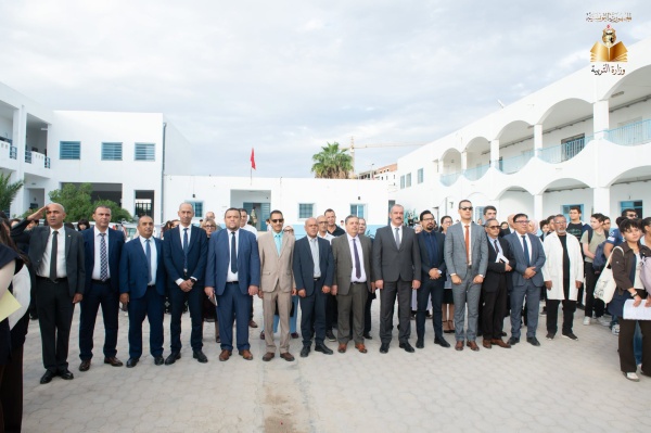 وزير التربية في زيارة عمل إلى ولاية أريانة وإجراءات لفائدة مؤسسات تربوية