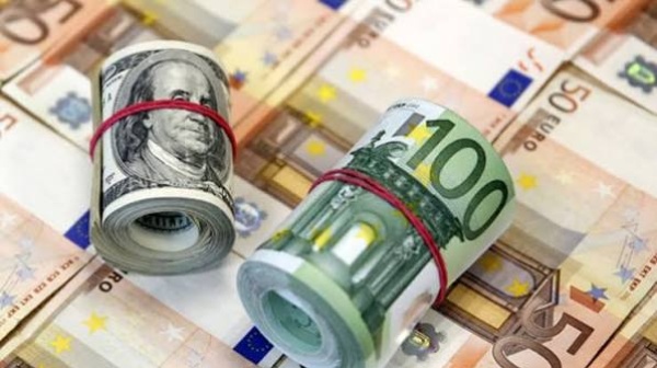 إلى غاية 23 أكتوبر الاحتياطي من العملة الصعبة ي غطي 93 يوم توريد إلى غاية 23 أكتوبر الاحتياطي من العملة الصعبة ي غطي 93 يوم توريد