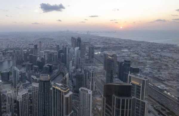 الدفاع الإماراتية اعتراض 16 صاروخ ا باليستي ا و113 مسي رة في أحدث هجمات جوية الدفاع الإماراتية اعتراض 16 صاروخ ا باليستي ا و113 مسي رة في أحدث هجمات جوية