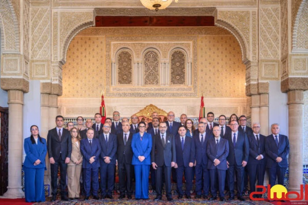 الملك يترأس مراسيم تعيين الحكومة الجديدة برئاسة المنصوري الملك يترأس مراسيم تعيين الحكومة الجديدة برئاسة المنصوري