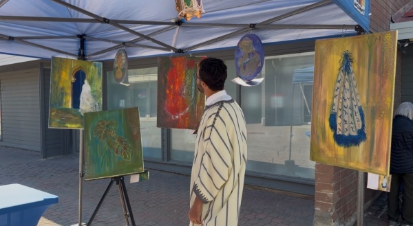 شمس الدين شبوغ يحتفي بعيد العرش ويجمع الثقافتين المغربية والكندية