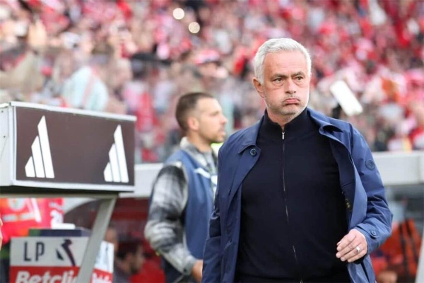 زميل إبراهيم عادل مورينيو يستفسر عن صفقة إفريقية لضمه إلى ريال مدريد