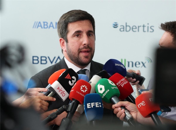 ريكيلمي يعلن مدرب ريال مدريد حال فوزه في الانتخابات
