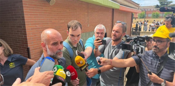 جوارديولا يشيد بصفقة برشلونة المحتملة ويوضح وجهته القادمة جوارديولا يشيد بصفقة برشلونة المحتملة ويوضح وجهته القادمة