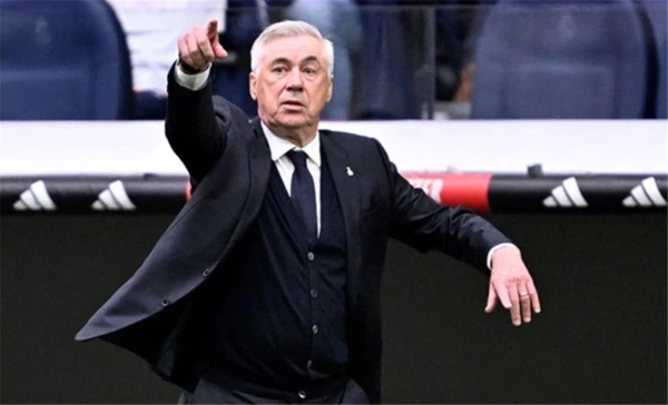 لاعب البرازيل يغادر مباراة مصر مصاب ا لاعب البرازيل يغادر مباراة مصر مصاب ا