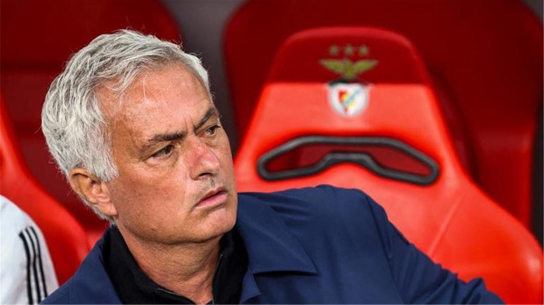 رومانو مورينيو يمنح الضوء الأخضر لتجديد عقد نجم ريال مدريد رومانو مورينيو يمنح الضوء الأخضر لتجديد عقد نجم ريال مدريد