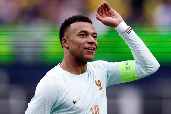 مبابي لا أتفق مع ما يقال عن طموح فرنسا في كأس العالم