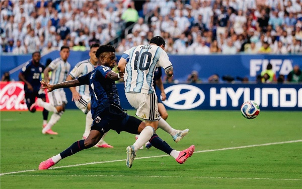 ترتيب الهدافين التاريخيين لكأس العالم بعد هدف ميسي أمام الرأس الأخضر ترتيب الهدافين التاريخيين لكأس العالم بعد هدف ميسي أمام الرأس الأخضر