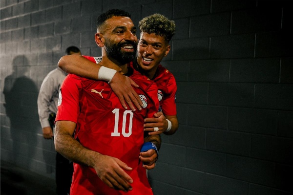 ديلي ميل إمام عاشور نجم صاعد يضيء سماء كأس العالم ودموع الفرح تنهمر من قلب صلاح البطل ديلي ميل إمام عاشور نجم صاعد يضيء سماء كأس العالم ودموع الفرح تنهمر من قلب صلاح البطل
