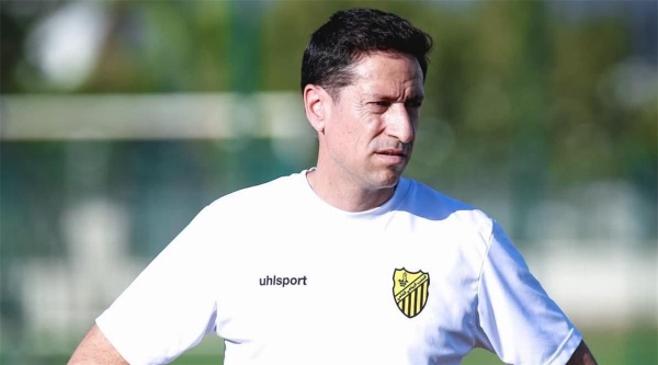 وكيل بابلو فرانكو مدرب المغرب الفاسي يكشف لـبطولات حقيقة مفاوضات الزمالك وكيل بابلو فرانكو مدرب المغرب الفاسي يكشف لـبطولات حقيقة مفاوضات الزمالك