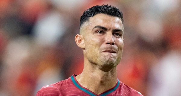رونالدو البرتغال لم تفز بأي لقب قبل كريستيانو ويورو 2016 يعادل قيمة كأس العالم رونالدو البرتغال لم تفز بأي لقب قبل كريستيانو ويورو 2016 يعادل قيمة كأس العالم