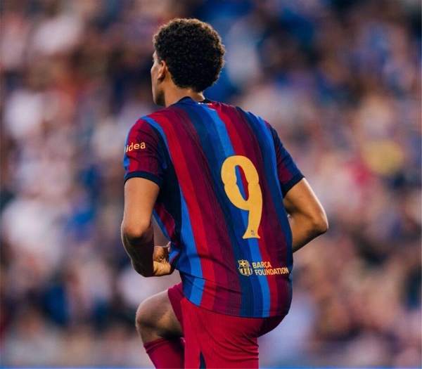 ردود أفعال جماهير برشلونة على هدفي حمزة عبد الكريم ضد برمنجهام لا نحتاج ألفاريز لدينا هالاند ردود أفعال جماهير برشلونة على هدفي حمزة عبد الكريم ضد برمنجهام لا نحتاج ألفاريز لدينا هالاند