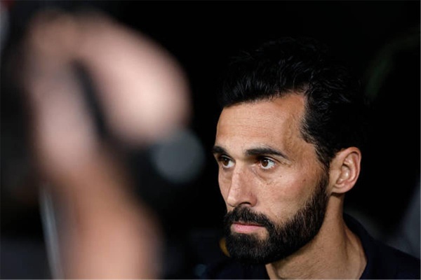 صفقة ثالثة محتملة أربيلوا يخطط لإنقاذ لاعب ريال مدريد من تجاهل مورينيو صفقة ثالثة محتملة أربيلوا يخطط لإنقاذ لاعب ريال مدريد من تجاهل مورينيو