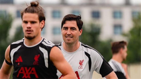 إيراولا يعلن موعد انضمام صفقة ليفربول الجديدة إلى التدريبات إيراولا يعلن موعد انضمام صفقة ليفربول الجديدة إلى التدريبات