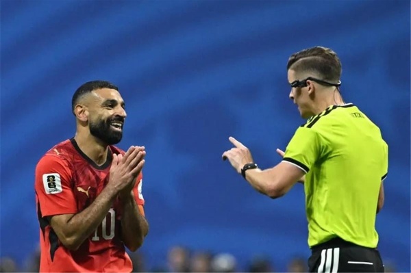 رد فعل بشكتاش بعد اقتراب محمد صلاح من الانتقال إلى طرابزون سبور