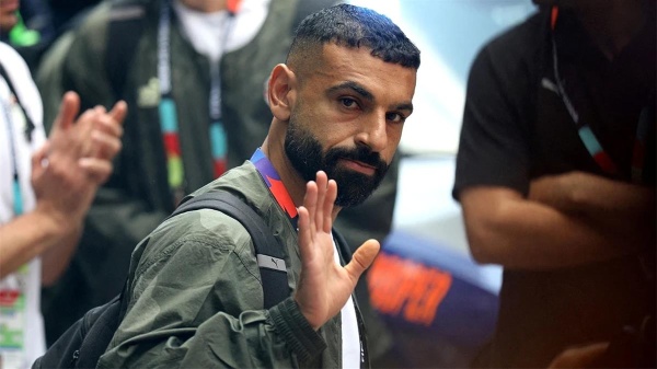 تمت محمد صلاح يوقع عقود انتقاله إلى ناديه الجديد