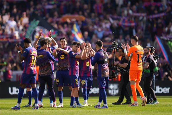 رودري يقترب من الإطاحة بـ لاعب برشلونة إلى الهلال السعودي