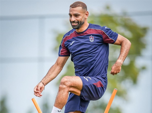 طلب شخصي سبب غياب محمد صلاح عن لقاء طرابزون سبور وجوزتيبي وديا طلب شخصي سبب غياب محمد صلاح عن لقاء طرابزون سبور وجوزتيبي وديا