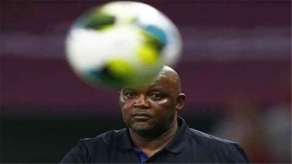 موسيماني على وشك تدريب منتخب إفريقي والإعلان الرسمي الأسبوع المقبل