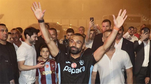 تقارير انتعاشة اقتصادية في طرابزون بسبب محمد صلاح تقارير انتعاشة اقتصادية في طرابزون بسبب محمد صلاح