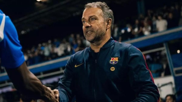 أظهر السمات المطلوبة لاعب برشلونة يثير إعجاب فليك في البطولة الودية الثلاثية