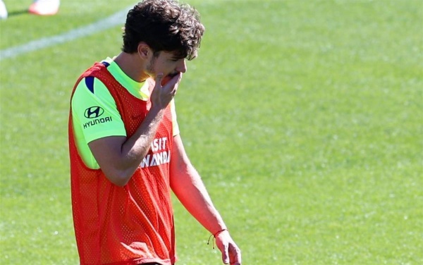 ردود أفعال جماهير أتلتيكو مدريد تجاه ألفاريز بعد فشل انضمامه إلى برشلونة ردود أفعال جماهير أتلتيكو مدريد تجاه ألفاريز بعد فشل انضمامه إلى برشلونة