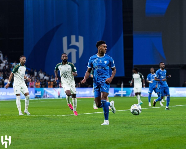 فيديو الهلال يتصدر الدوري السعودي بالفوز على الأهلي بثلاثية