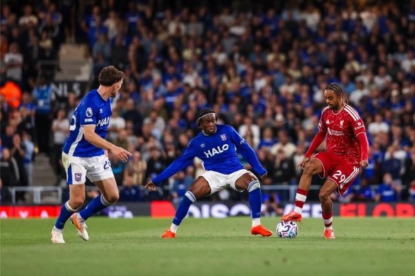 ترتيب الدوري الإنجليزي بعد فوز ليفربول على إيبسويتش تاون
