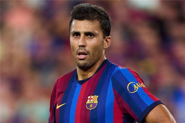 رقم قياسي مميز ينتظر رودري في مواجهة برشلونة وفالنسيا بـ الدوري الإسباني