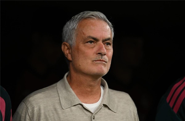 تقارير مورينيو يحمي نجم ريال مدريد بالاستبعاد