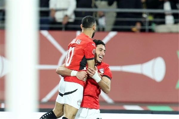 هاري ريدناب توقعت انتقال محمد صلاح إلى هذا الدوري وعمر مرموش سيحسن من مستوى توتنهام