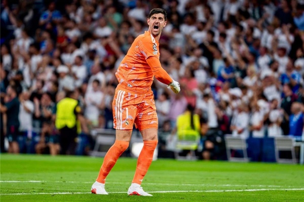 كورتوا يثير التكهنات بشأن مستقبله مع منتخب بلجيكا