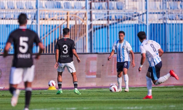 فيديو نيران صديقة بيراميدز يسجل الهدف الأول أمام الجونة في الدوري فيديو نيران صديقة بيراميدز يسجل الهدف الأول أمام الجونة في الدوري
