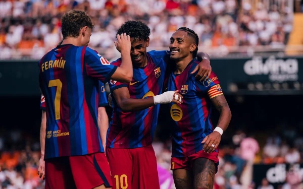 تشكيل برشلونة أمام فينورد في دوري أبطال أوروبا موقف حمزة عبد الكريم تشكيل برشلونة أمام فينورد في دوري أبطال أوروبا موقف حمزة عبد الكريم