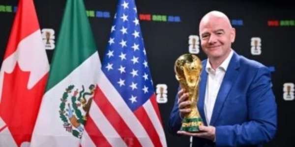 اتهامات بتسييس قرارات فيفا البرلمان الأوروبي يطالب بالتحقيق مع إنفانتينو اتهامات بتسييس قرارات فيفا البرلمان الأوروبي يطالب بالتحقيق مع إنفانتينو
