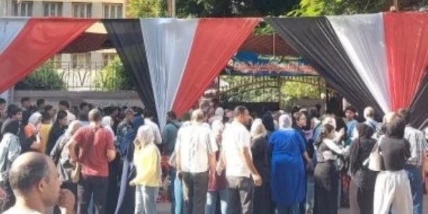 بعد مرور 45 دقيقة صفحات الغش تنشر أجزاء من امتحان الوطنية للثانوية والتعليم تحقق بعد مرور 45 دقيقة صفحات الغش تنشر أجزاء من امتحان الوطنية للثانوية والتعليم تحقق